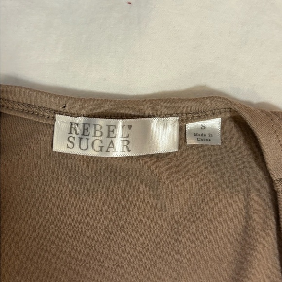 Soft brown crop top. Size small. - Picture 2 of 2